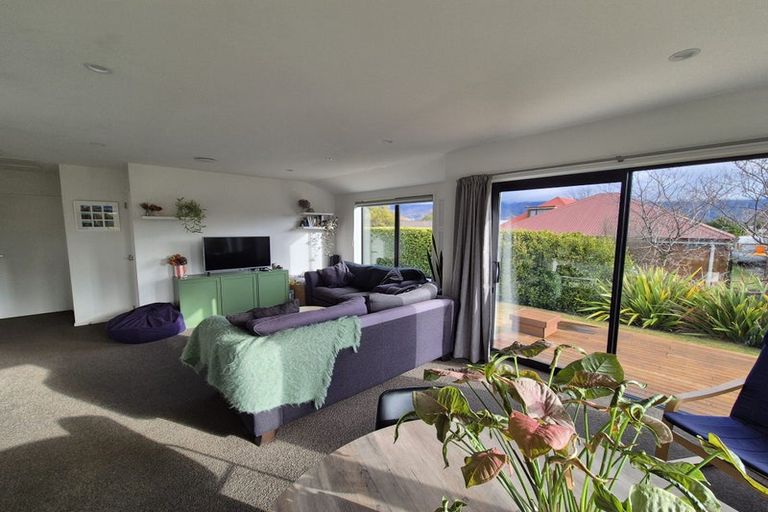 Photo of property in 2 Pukeko Place, Wanaka, 9305