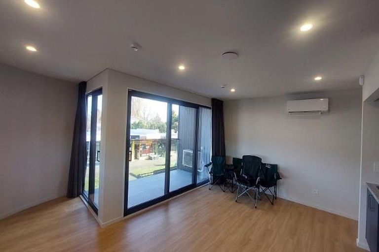 Photo of property in 1/100 Staveley Street, Avonhead, Christchurch, 8042
