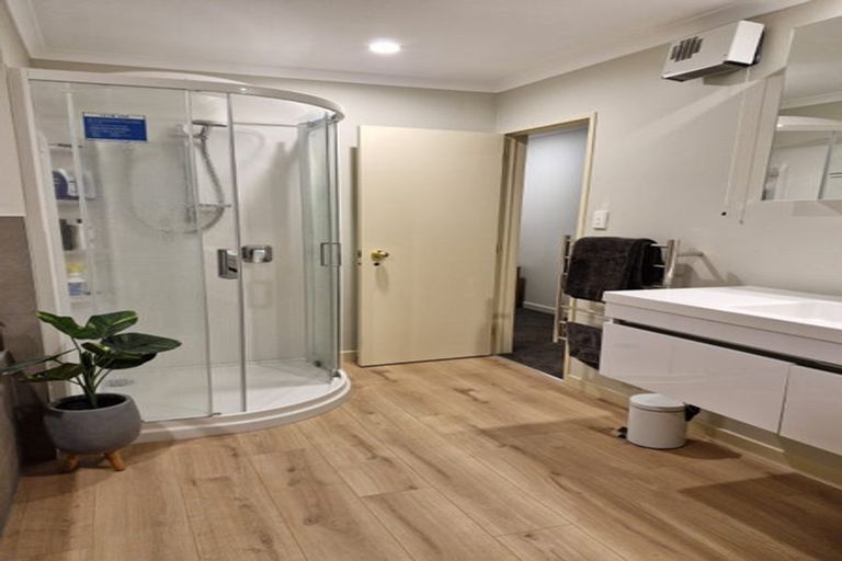 Photo of property in 1/16b Juniper Place, Burnside, Christchurch, 8053