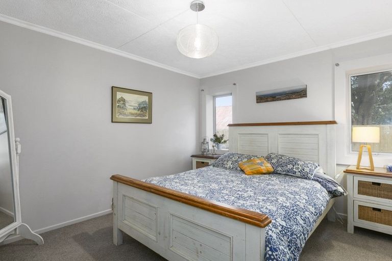 Photo of property in 11 Junction Road, Ravensbourne, Dunedin, 9022