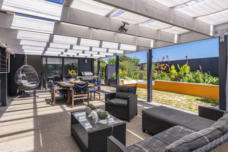 Photo of property in 25 Stella Court, Paraparaumu, 5032