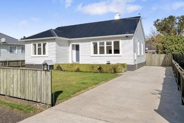 Photo of property in 8 Wallace Crescent, Glenholme, Rotorua, 3010