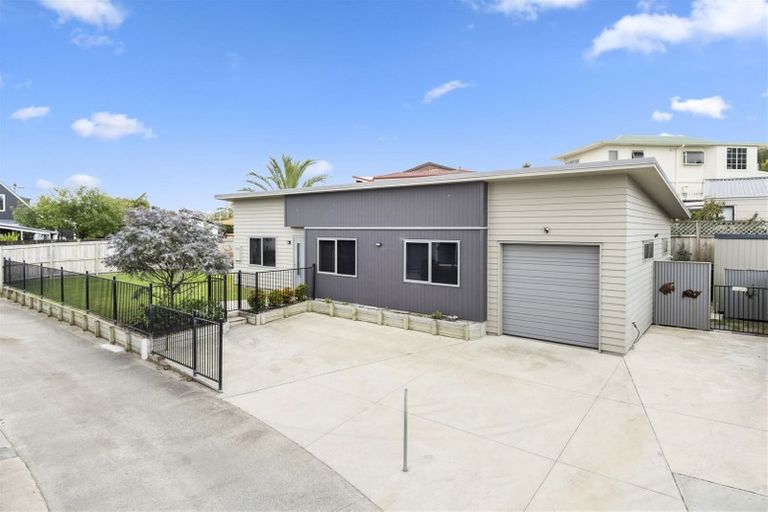 Photo of property in 1321a Papamoa Beach Road, Papamoa Beach, Papamoa, 3118