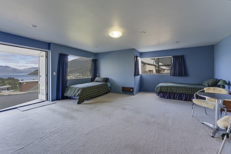 Photo of property in 5 Edinburgh Drive, Queenstown, 9300