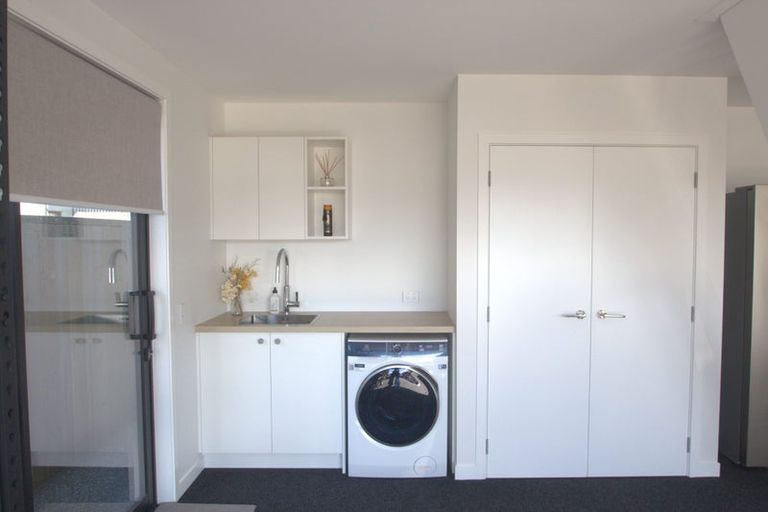 Photo of property in 6 Cheviot Street, Jacks Point, 9371