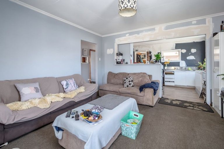 Photo of property in 412 High Street South, Carterton, 5713