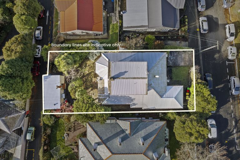 Photo of property in 34 Elm Row, Dunedin Central, Dunedin, 9016