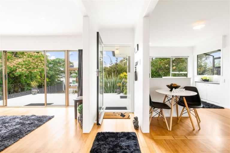 Photo of property in 14 Daytona Road, Henderson, Auckland, 0610