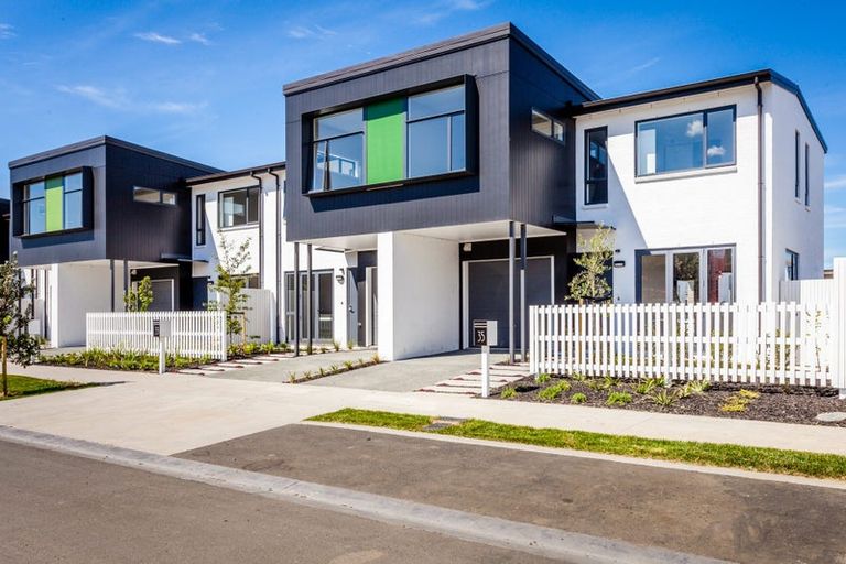 Photo of property in 35 Tahuhu Road, Mount Wellington, Auckland, 1062