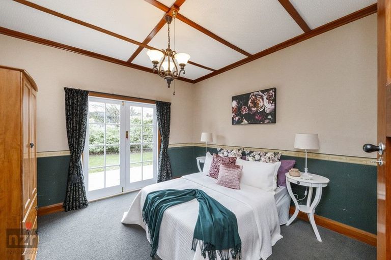 Photo of property in 16 Pirinoa Street, Feilding, 4702