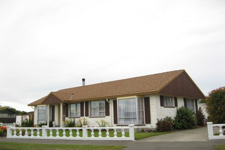 Photo of property in 42 Cowes Street, Avondale, Christchurch, 8061