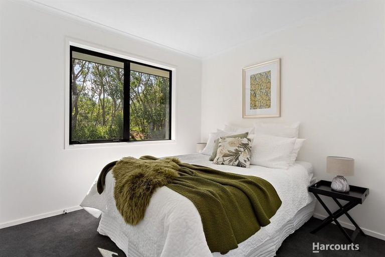 Photo of property in 20 Taupata Lane, Helensville, 0800