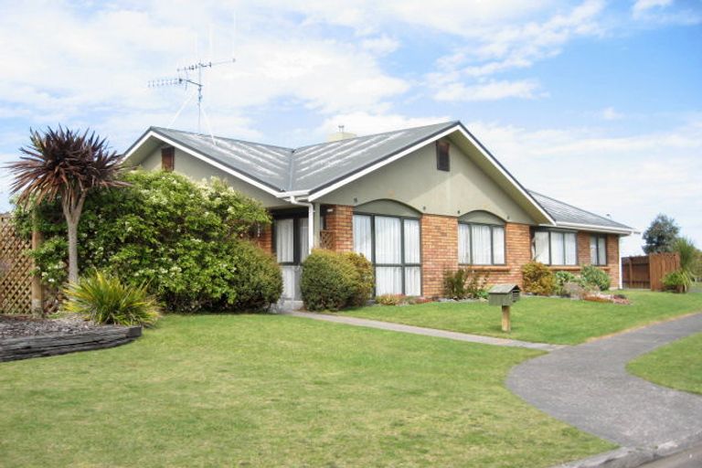 Photo of property in 2 Roimata Place, Tawhero, Whanganui, 4501