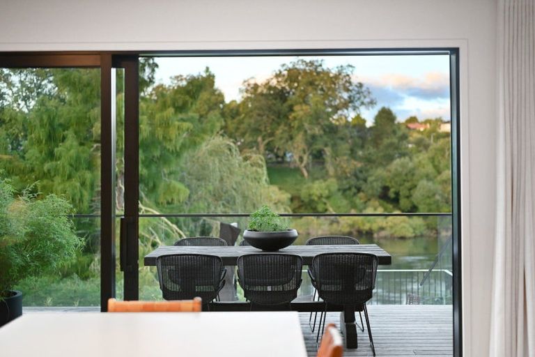 Photo of property in 28 Awatere Avenue, Beerescourt, Hamilton, 3200