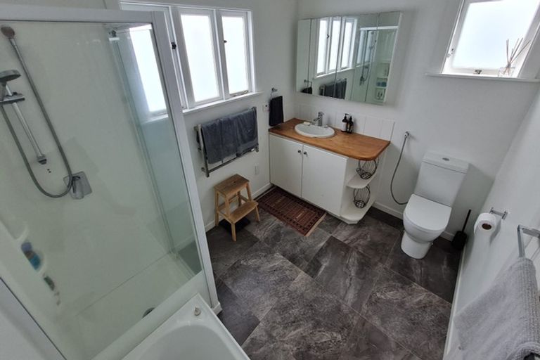 Photo of property in 16 Rossgrove Terrace, Mount Albert, Auckland, 1025