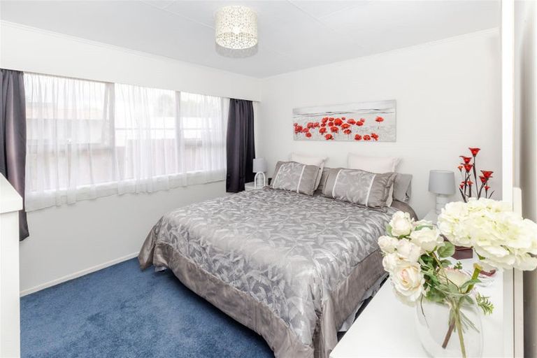 Photo of property in 54 Morrow Avenue, St Andrews, Hamilton, 3200