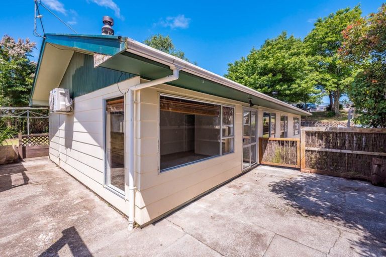 Photo of property in 32 Riwai Street, Paraparaumu, 5032