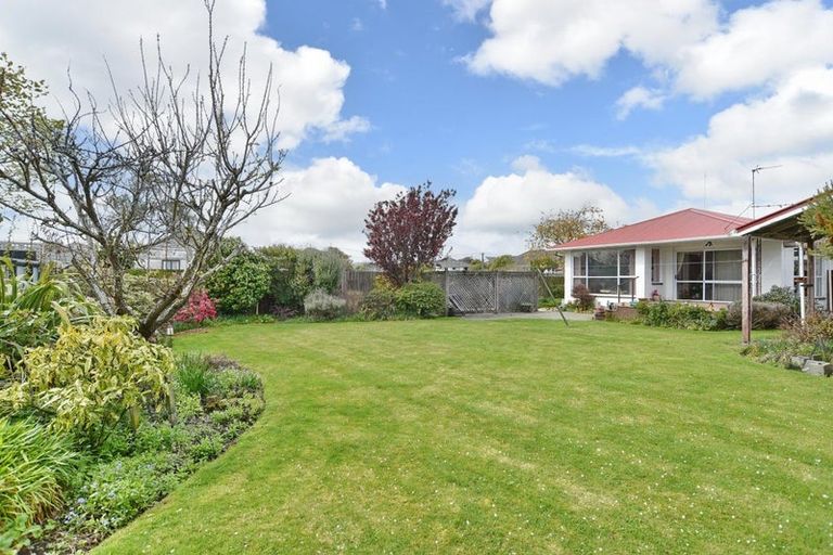 Photo of property in 32 Monowai Crescent, North New Brighton, Christchurch, 8083