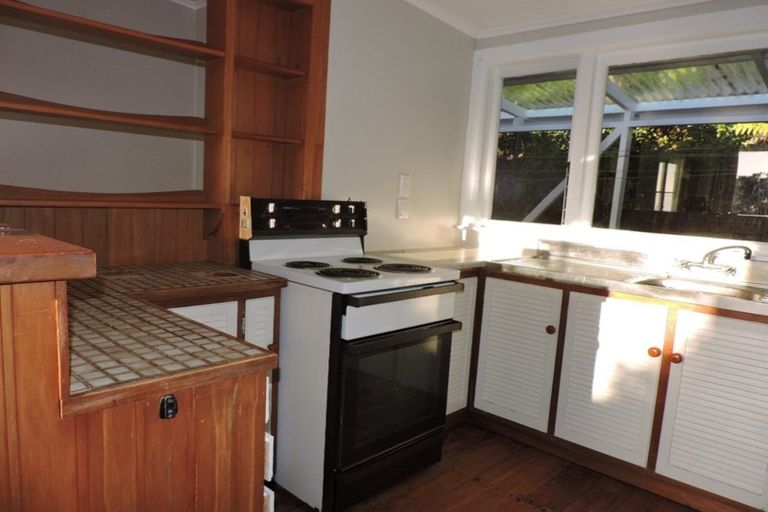 Photo of property in 9 Adams Road, Thornton Bay, Thames, 3575