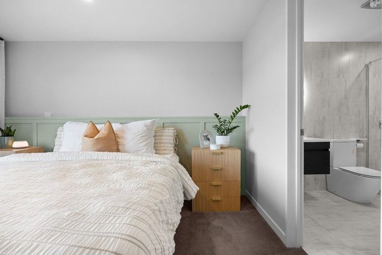 Photo of property in 150 Vintry Drive, Kumeu, 0810
