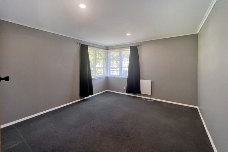Photo of property in 27 Seddon Street, Takaro, Palmerston North, 4412