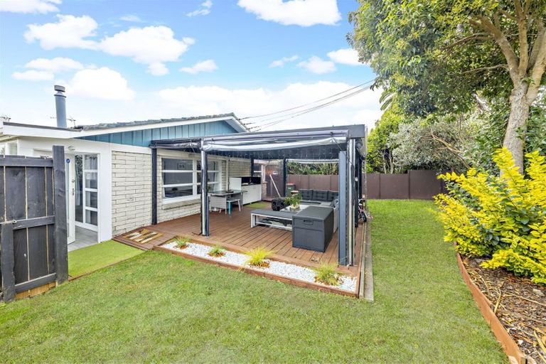 Photo of property in 1/6 Clevedon Road, Papakura, 2110