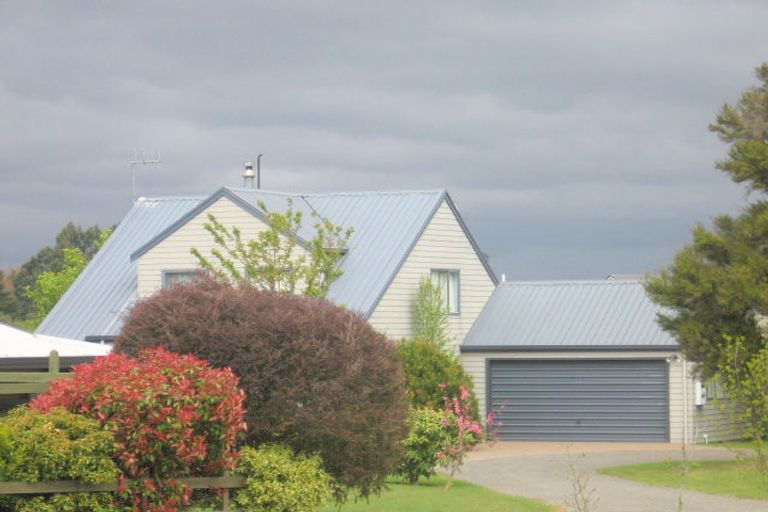 Photo of property in 12 Robinson Terrace, Rangatira Park, Taupo, 3330