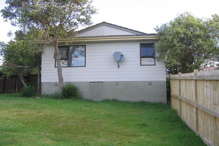 Photo of property in 537 Swanson Road, Ranui, Auckland, 0612