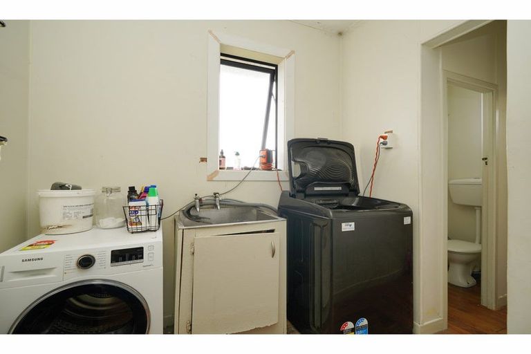 Photo of property in 64 Price Street, Grasmere, Invercargill, 9810