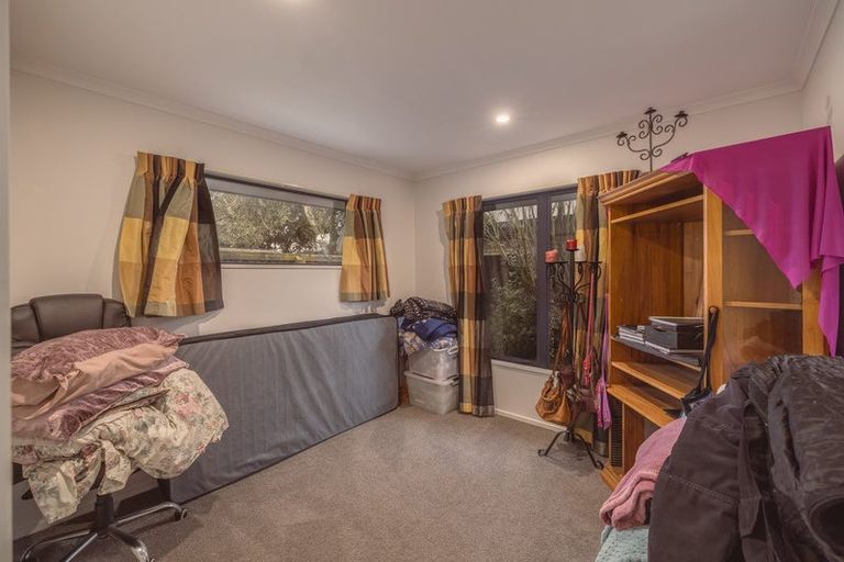 Photo of property in 5 Excalibur Place, Burwood, Christchurch, 8083