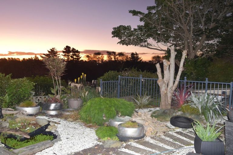 Photo of property in 22 He Awa Crescent, Waikanae, 5036