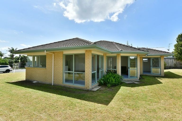 Photo of property in 81 Alec Craig Way, Gulf Harbour, Whangaparaoa, 0930