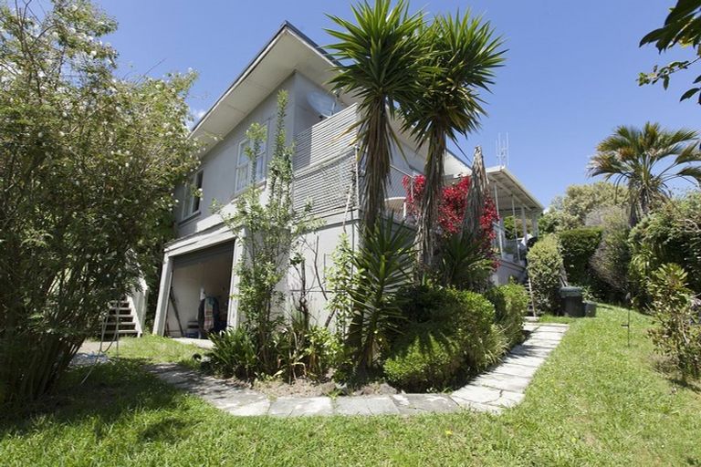 Photo of property in 10 Kupe Road, Coopers Beach, 0420