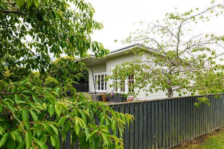 Photo of property in 24 Main Street, Marton, 4710