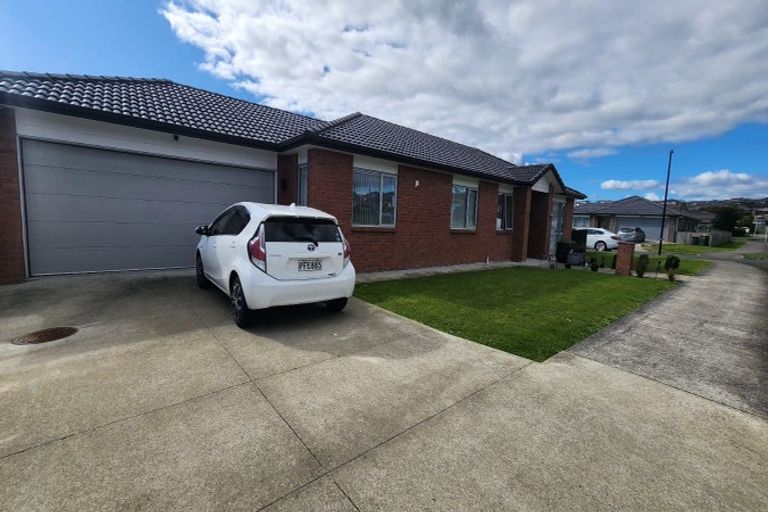 Photo of property in 2 Wellfield Drive, Papakura, 2110