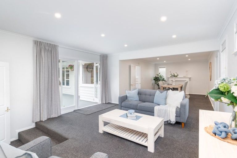 Photo of property in 32 Field Street, Silverstream, Upper Hutt, 5019