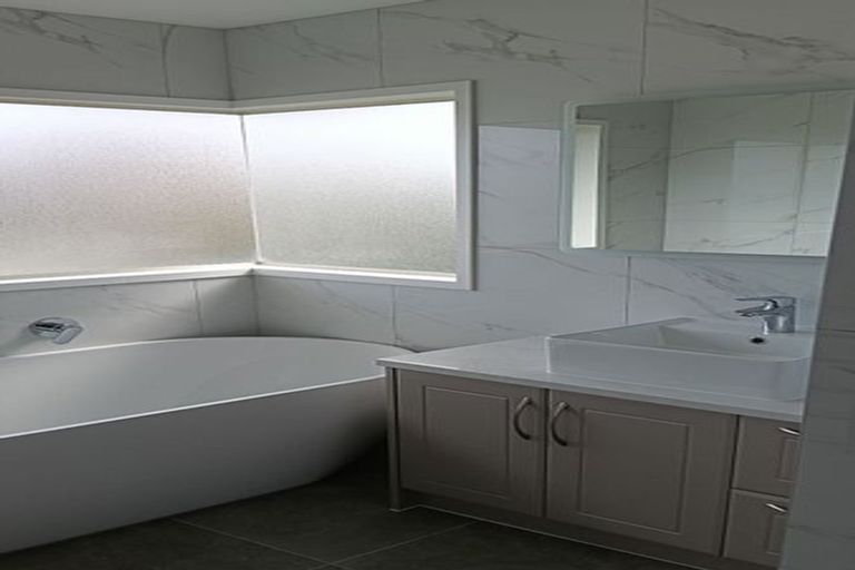 Photo of property in 78 Edendale Road, Somerville, Auckland, 2014