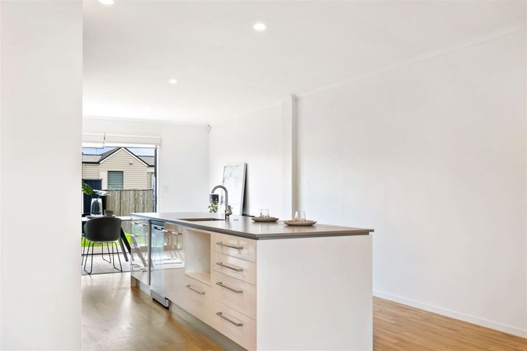 Photo of property in 5 Plover Road, Hobsonville, Auckland, 0616