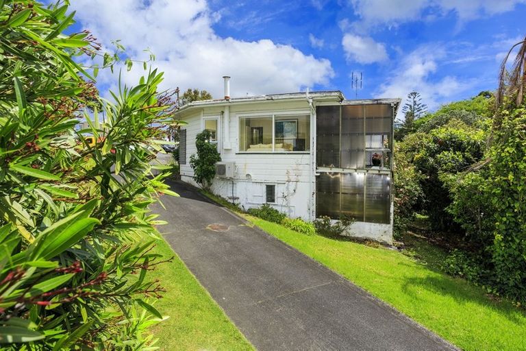 Photo of property in 1/20 Heath Avenue, Northcote, Auckland, 0627