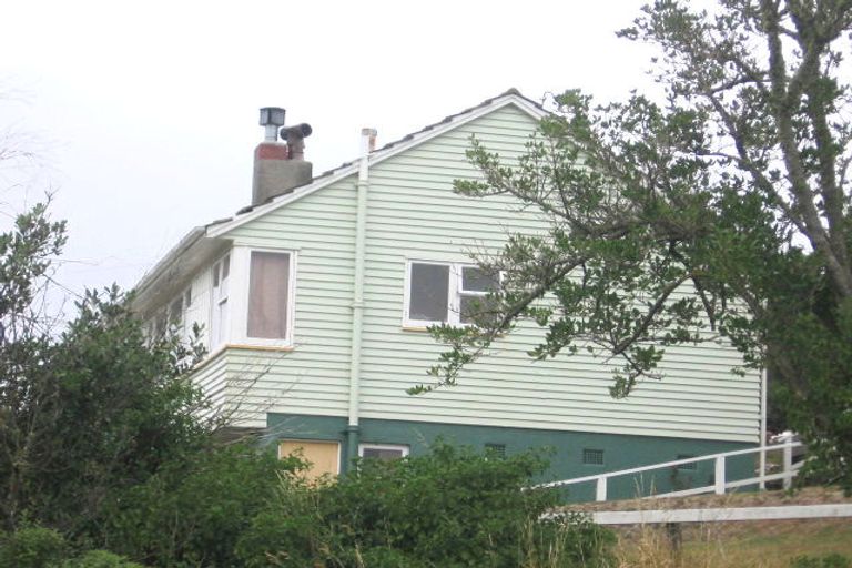 Photo of property in 135 Cockayne Road, Khandallah, Wellington, 6035