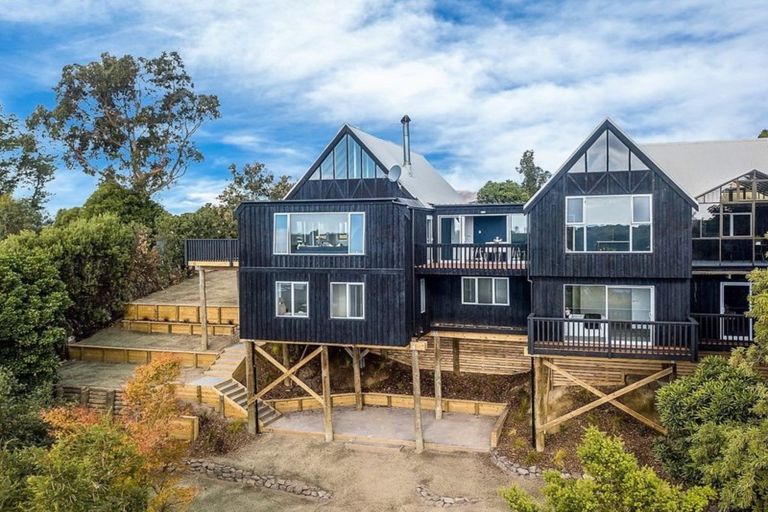 Photo of property in 363 Centaurus Road, Hillsborough, Christchurch, 8022