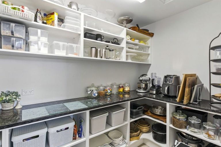 Photo of property in 22 Taranui Way, Paraparaumu Beach, Paraparaumu, 5032