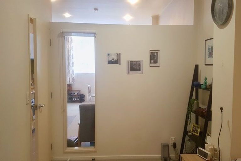 Photo of property in Edward Street Apartments, 21/3 Edward Street, Te Aro, Wellington, 6011