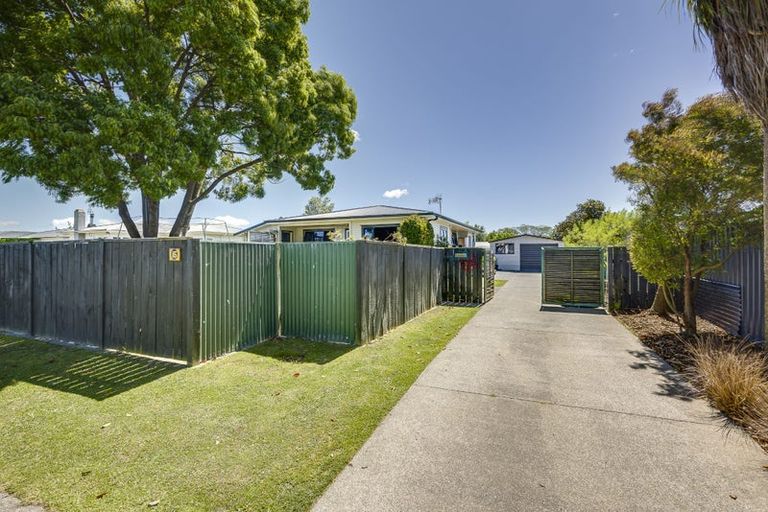 Photo of property in 15 Fleming Crescent, Maraenui, Napier, 4110