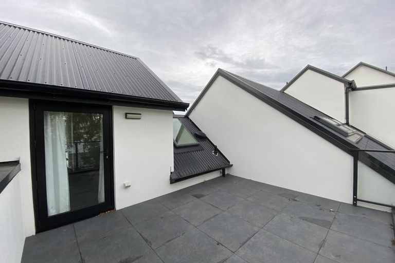 Photo of property in 1/140 Office Road, Merivale, Christchurch, 8014