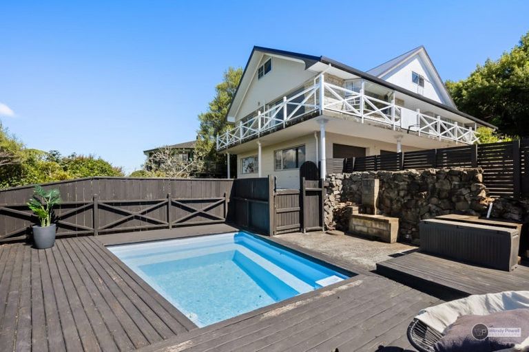 Photo of property in 28 Gurney Road, Kelson, Lower Hutt, 5010