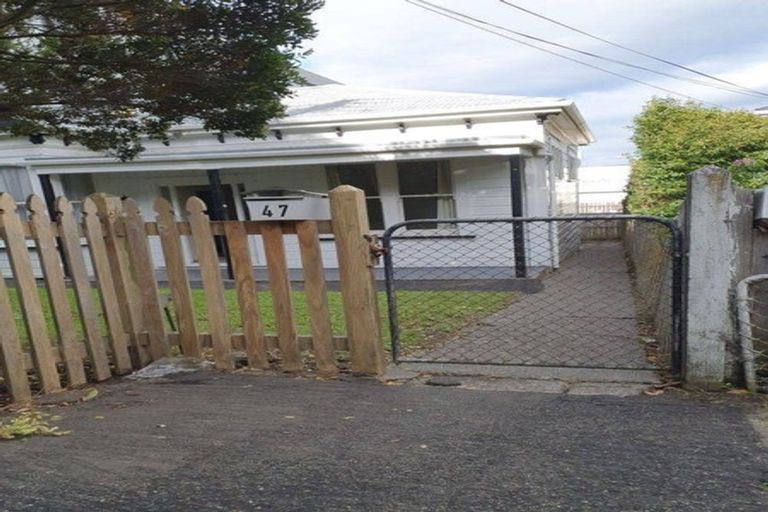 Photo of property in 47 Childers Terrace, Kilbirnie, Wellington, 6022
