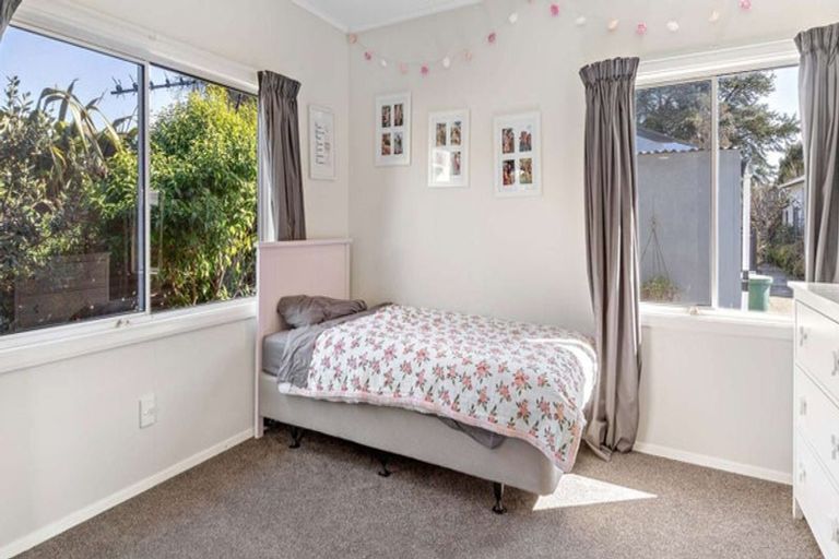 Photo of property in 25 Surrey Street, Solway, Masterton, 5810