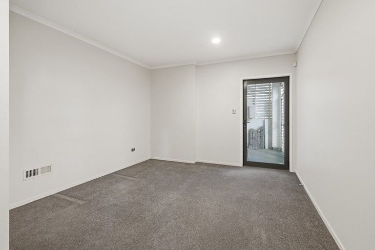Photo of property in 19c Shelter Grove, Frankleigh Park, New Plymouth, 4310