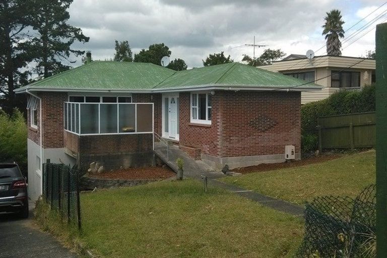 Photo of property in 98a Arran Road, Browns Bay, Auckland, 0630